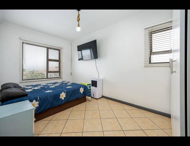 5 BEDROOM HOUSE FOR SALE IN HAGLEY